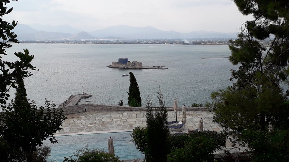 6. Το Μπούρτζι σε περίοπτη θέση στον Αργολικό κόλπο