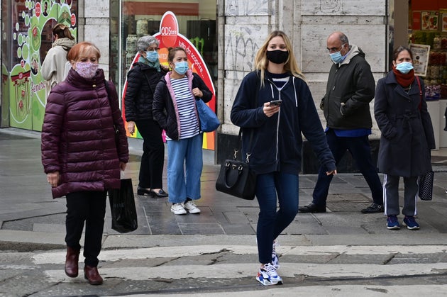 Covid, 100 tra prof e scienziati scrivono a Conte e Mattarella: "Subito misure drastiche" Covid, 100 tra prof e scienziati scrivono a Conte e Mattarella: "Subito misure drastiche"