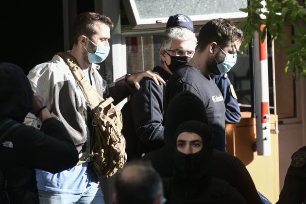 Μεταγωγή των καταδικασθέντων της Χρυσής Αυγής στις φυλακές.