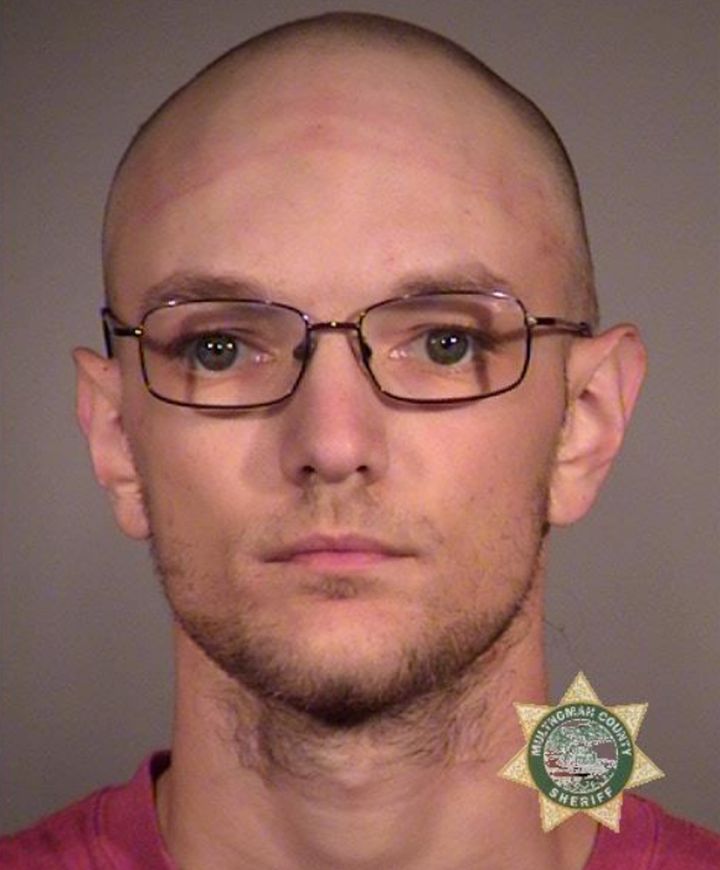 Skylor Jernigan foi presa por disparar uma arma contra manifestantes do Black Lives Matter em Portland, Oregon. 
