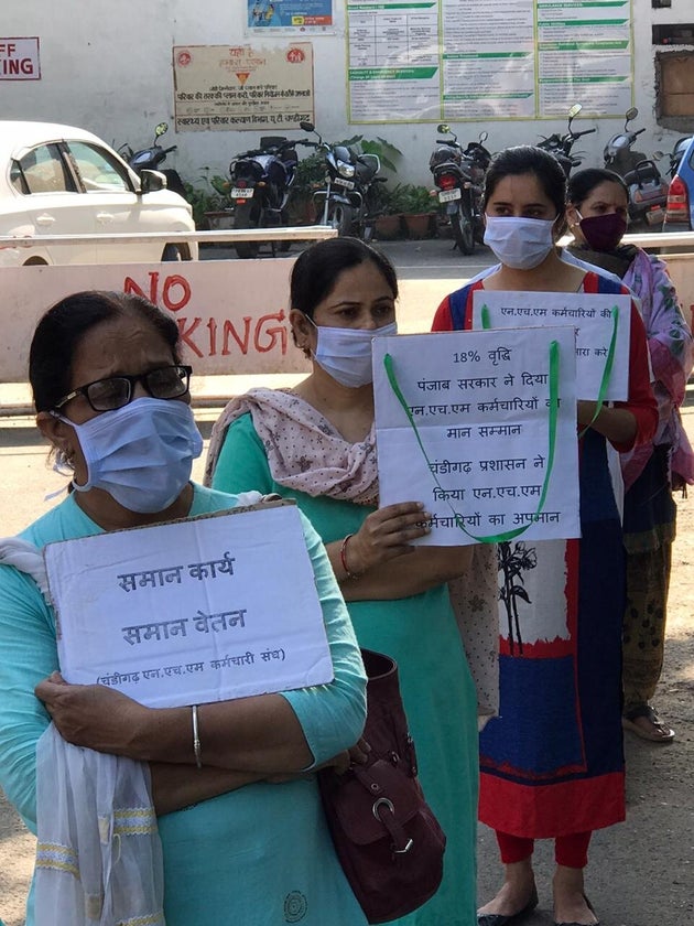 ANM workers protesting at Chandigarh against the disparity in their salaries with the Punjab NHM
