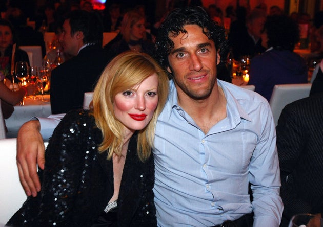Luca Toni E La Moglie Rapinati In Casa Tanto Spavento Ma La Famiglia Sta Bene L Huffpost
