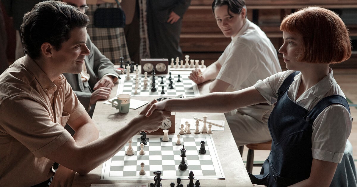 The 10 Most Popular Shows On Netflix Right Now (Oct. 26) | HuffPost Life