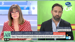 Abascal se queda callado durante varios segundos tras esta pregunta personal de Ana Rosa sobre