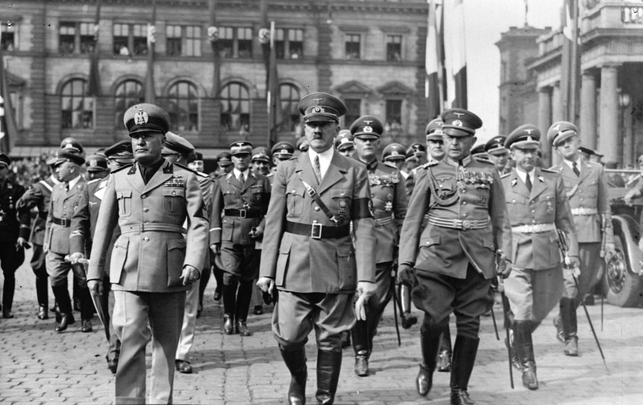 Ο Χίτλερ με τον Μουσολίνι τον Ιούνιο του 1940 Στο Μοναχό 