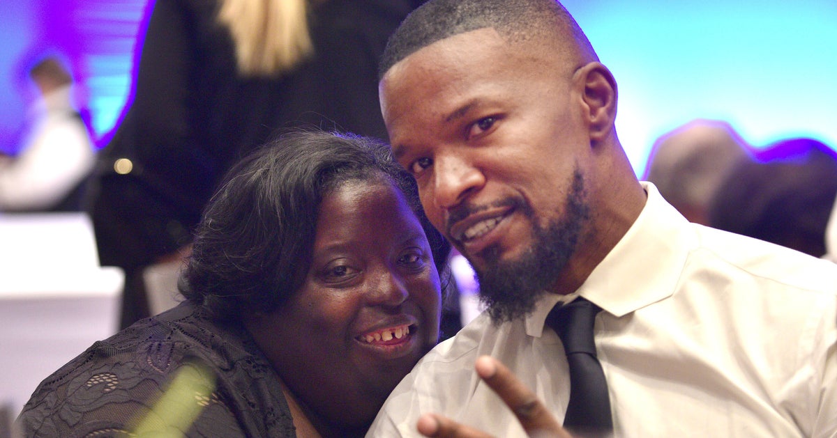 Jamie Foxx Pays Tribute To His Sister, DeOndra Dixon, Who Has Died Aged ...