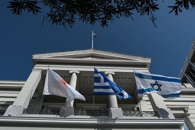 Τριμερής Συνάντηση Ελλάδας - Κύπρου - Ισραήλ με την συμμετοχή των υπουργών Εξωτερικών Νίκου Δένδια, Νίκου Χριστοδουλίδη και Γκάμπι Ασκενάζι την Τρίτη 27 Οκτωβρίου 2020, στο υπουργείο Εξωτερικών στην Αθήνα.