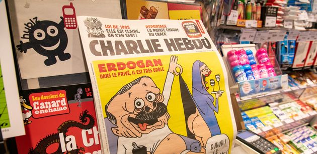 Liberté, fraternité e caricature. Charlie Hebdo mette il Sultano in mutande | L'HuffPost