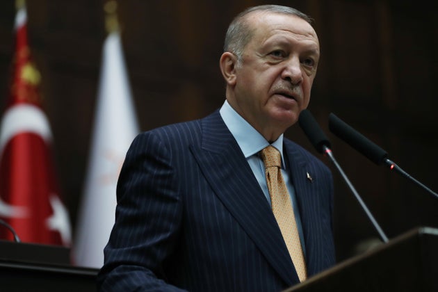 Erdogan trova in Macron un utile “sacco da boxe occidentale” Erdogan trova in Macron un utile “sacco da boxe occidentale”
