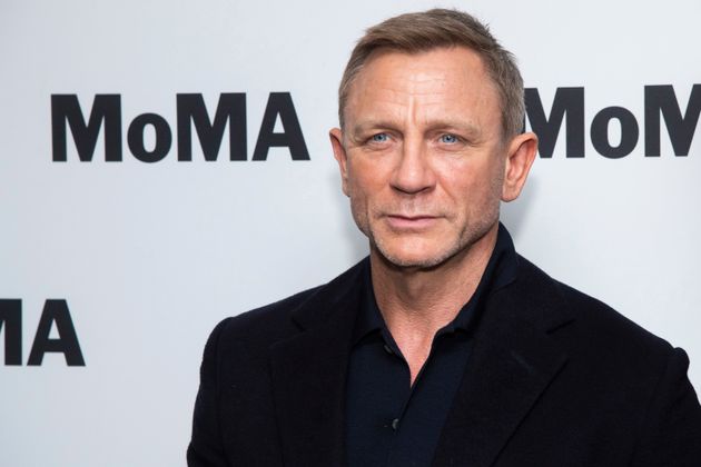 Daniel Craig finally returns as Bond in 2021