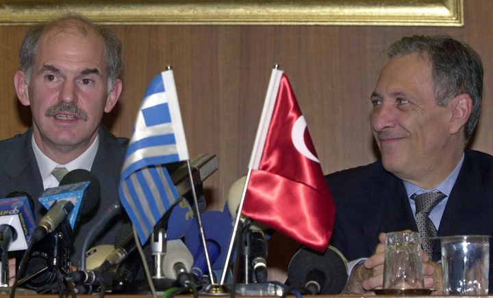 Οι υπουργοί Εξωτερικών το 1999, Γιώργος Παπανδρέου και Ισμαήλ Τζεμ.