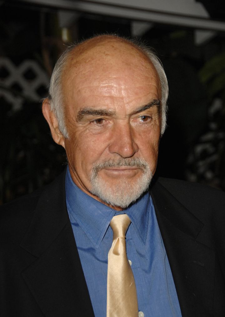 Sean Connery James Bond Star Dies At 90 Huffpost Entertainment