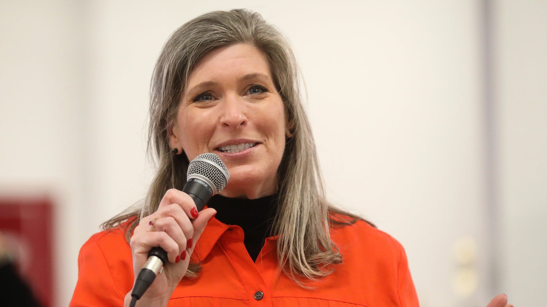 Republican Joni Ernst Holds On To Iowa Senate Seat In Key Race HuffPost