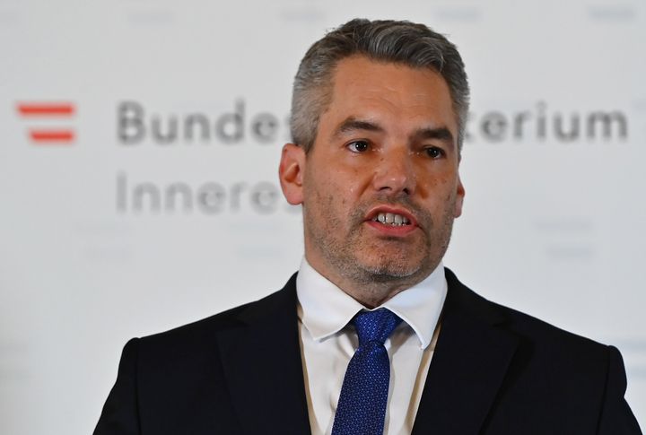 Austria's Interior minister Karl Nehammer addresses a press conference on November 2, 2020 in Vienna, following a shooting in the center of the city. 