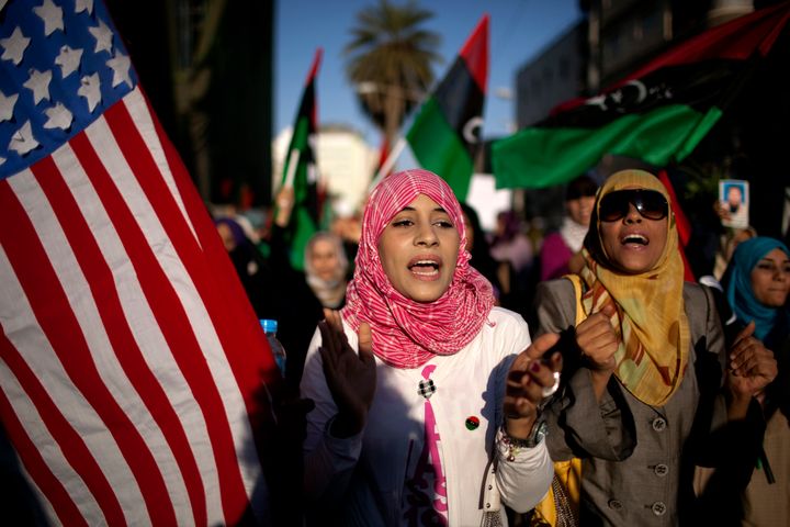 Φωνάζοντας συνθήματα κατά του Καντάφι - Λιβύη 16 Μαΐου 2011