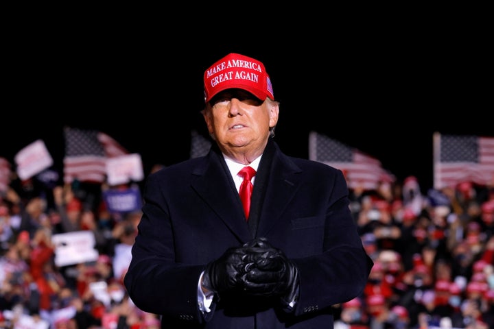 El presidente de Estados Unidos, Donald Trump, durante un mitin de campaña en Kenosha, Wisconsin, este 2 de noviembre.