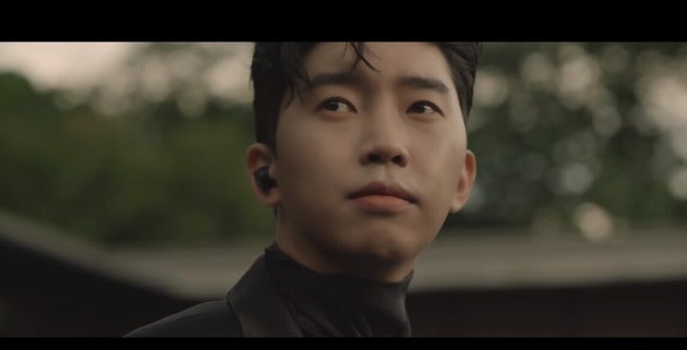 As soon as singer Lim Young-woong released the song title'Hero' after