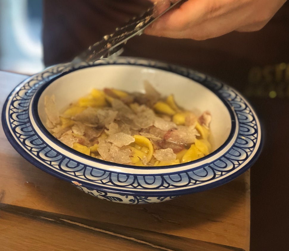Il tartufo bianco ai tempi del Covid: Acqualagna ci spiega come degustarlo 4 5fa5178b240000c93761f30a