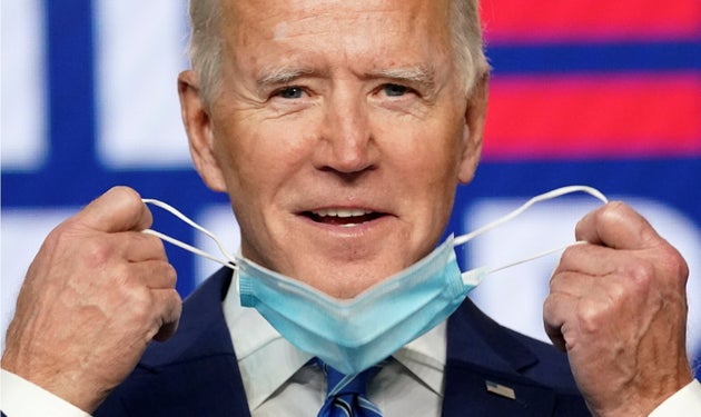 Per Biden inizia la sfida. Ricucire un’America mai tanto divisa. Il presidente Usa archivia l’era Trump firmando subito 17 decreti Per Biden inizia la sfida. Ricucire un’America mai tanto divisa. Il presidente Usa archivia l’era Trump firmando subito 17 decreti
