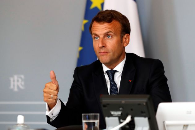 Emmanuel Macron lors d'une visioconférence à l'Elysée