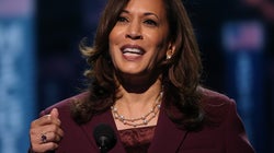 Kamala Harris, una vicepresidenta en Converse y