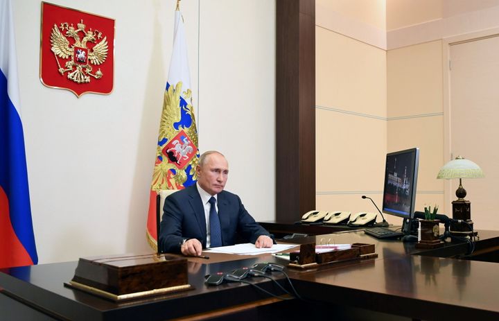 Ο Πούτιν κάνει δηλώσεις για τη συμφωνία 
