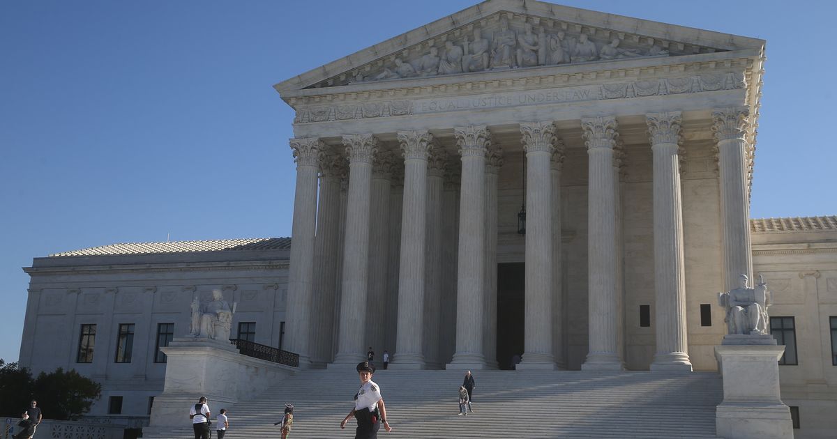 Obamacare Lawsuit Gets Skeptical Reception At The Supreme Court Huffpost Latest News