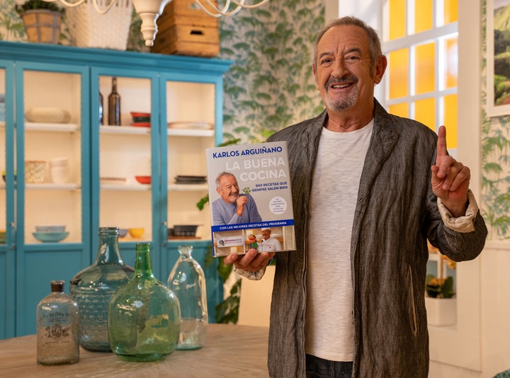 Karlos Arguiñano, con el libro 'La buena cocina' (Editorial Planeta).