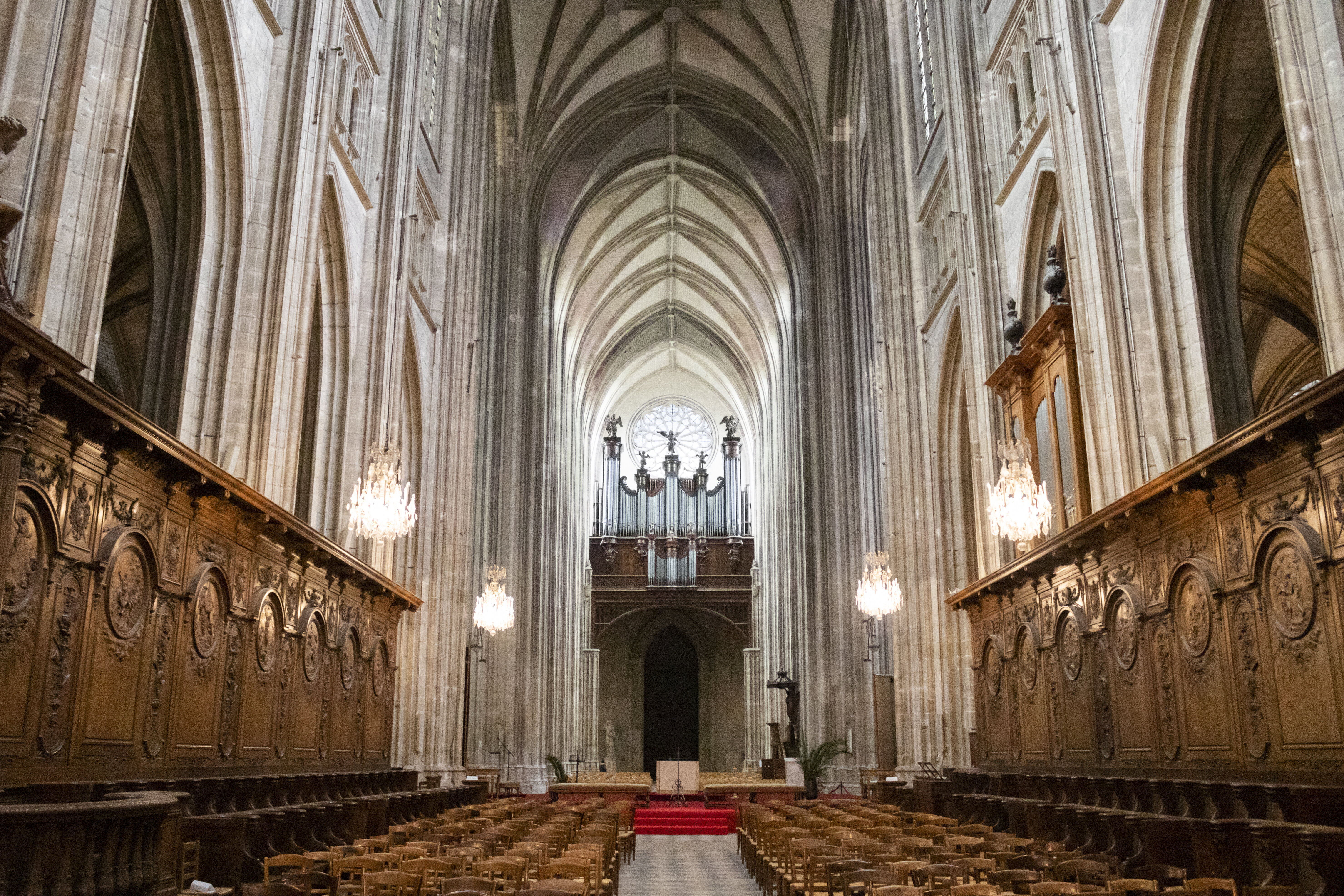 Il y aurait plus de 10.000 victimes de crimes sexuels dans l'Église française