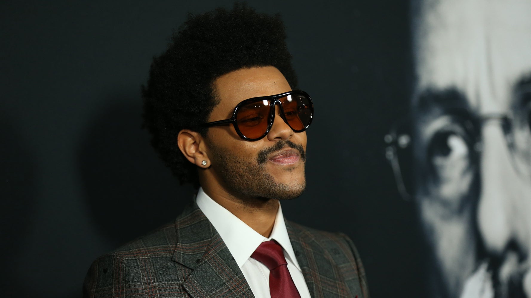 The Weeknd Is Ecstatic To Be Performing At Super Bowl Halftime Show In 21 Huffpost Canada Life