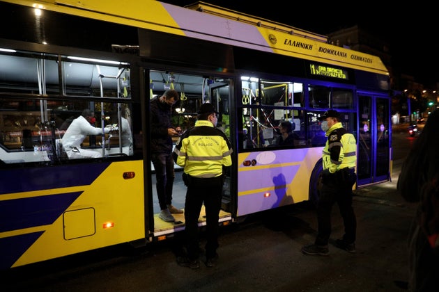 Παρασκευή και 13: «Στοιχειωμένη» η πρώτη νύχτα με απαγόρευση