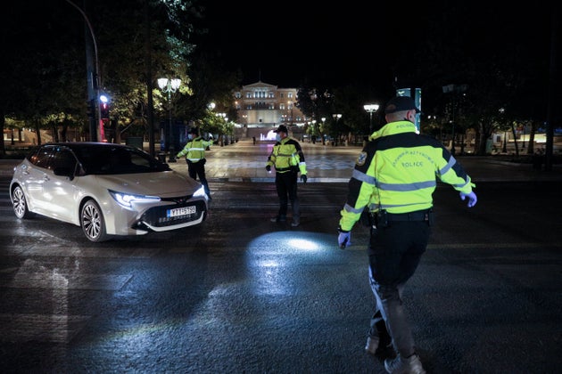 Παρασκευή και 13: «Στοιχειωμένη» η πρώτη νύχτα με απαγόρευση