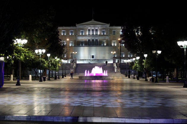 Παρασκευή και 13: «Στοιχειωμένη» η πρώτη νύχτα με απαγόρευση