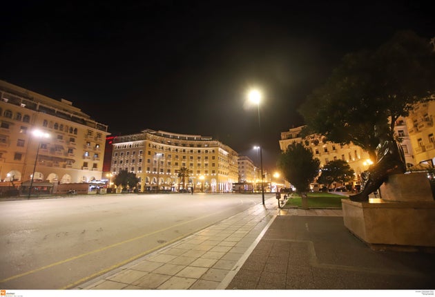 Παρασκευή και 13: «Στοιχειωμένη» η πρώτη νύχτα με απαγόρευση