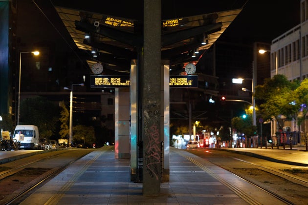 Παρασκευή και 13: «Στοιχειωμένη» η πρώτη νύχτα με απαγόρευση