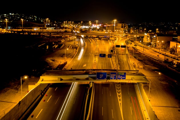 Παρασκευή και 13: «Στοιχειωμένη» η πρώτη νύχτα με απαγόρευση