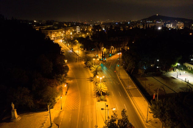 Παρασκευή και 13: «Στοιχειωμένη» η πρώτη νύχτα με απαγόρευση