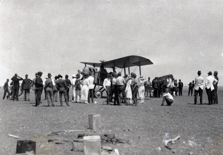 Qantas' first mail and passenger flight in November 1922. 