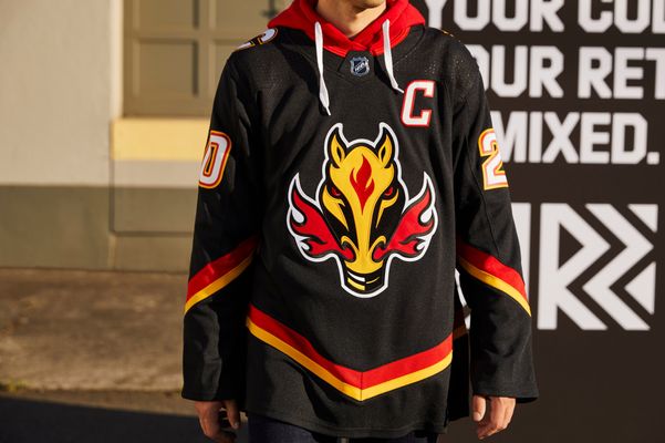 Un nouveau chandail rétro pour le Canadien inspiré de l'uniforme des Expos