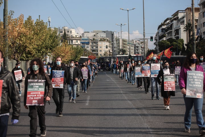 Το ΚΚΕ στην αμερικανική πρεσβεία 