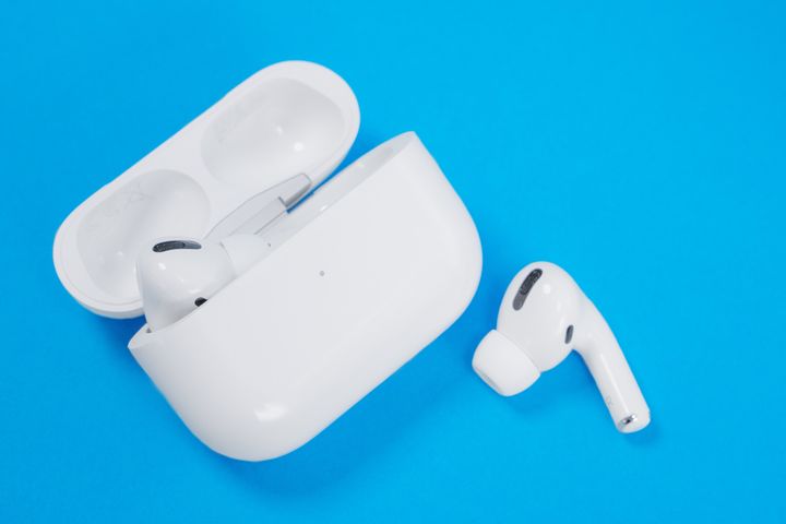 AirPods And AirPods Pro Deals For Black Friday 2020 | HuffPost Life