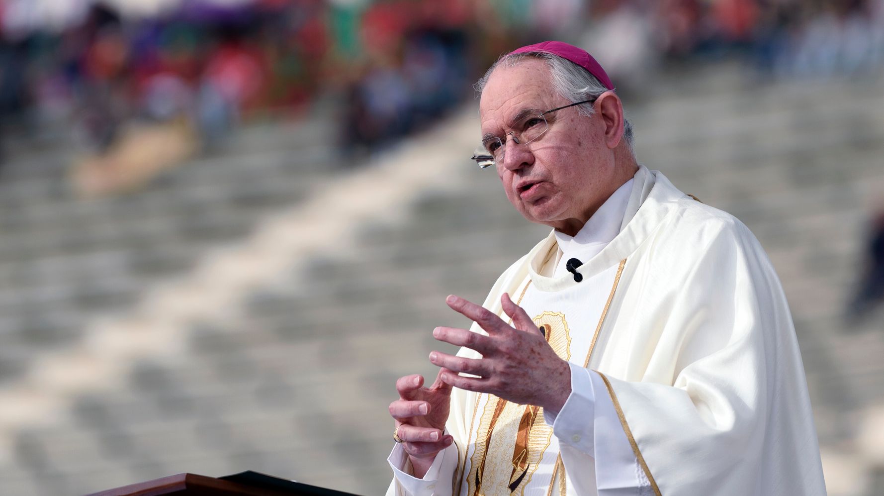 우리를. Bishops Worry Biden's Progressive Faith Stances Will Confuse Catholics