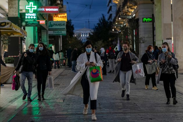 Ανισότητες, φτώχεια και κοινωνικός αποκλεισμός στην Ελλάδα. Βελτίωση, αλλά πριν την