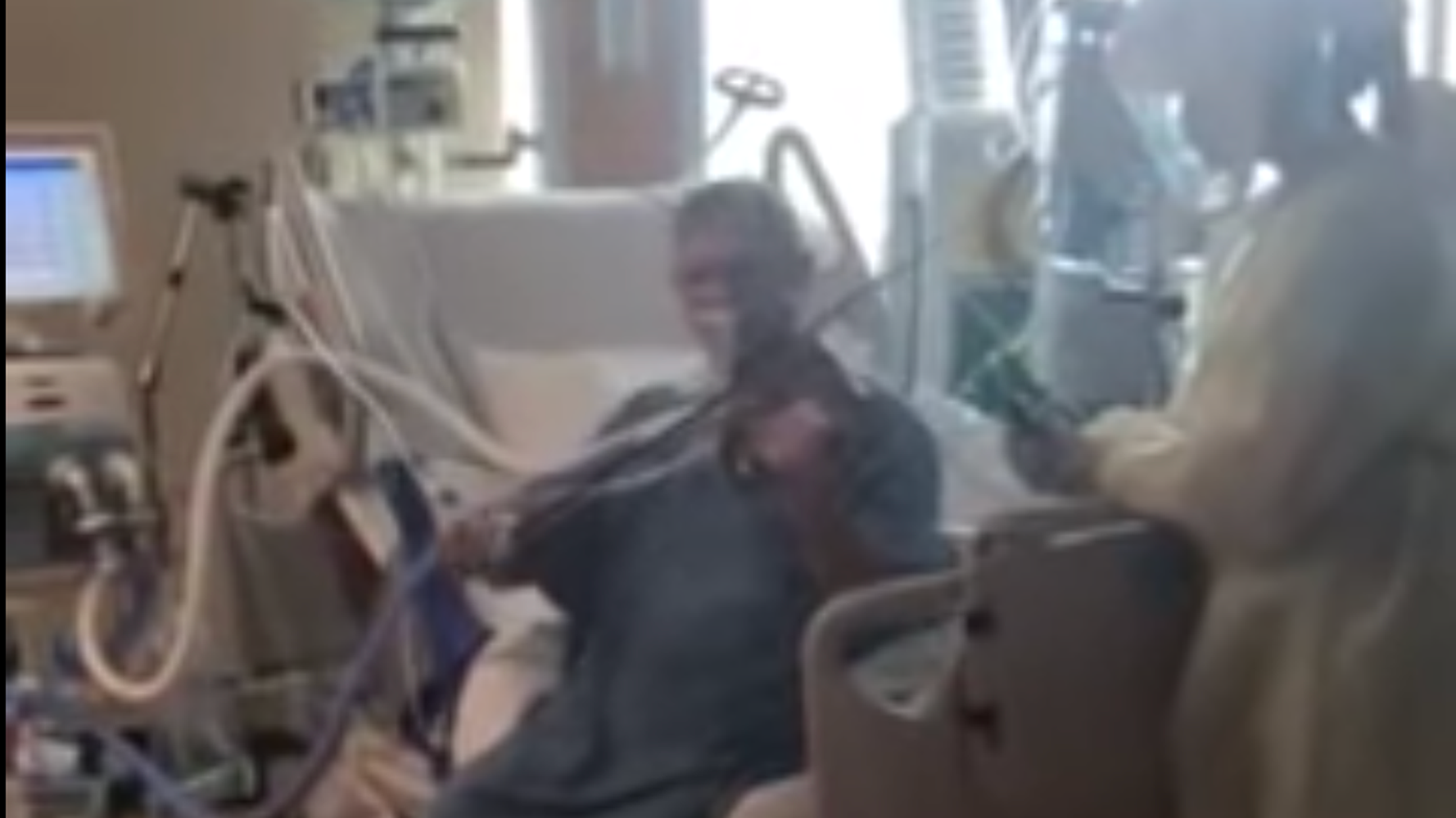 集中治療室のコロナ患者 感謝のバイオリン演奏が感動呼ぶ 暗闇の中の光だった アメリカ ユタ州 動画 ハフポスト