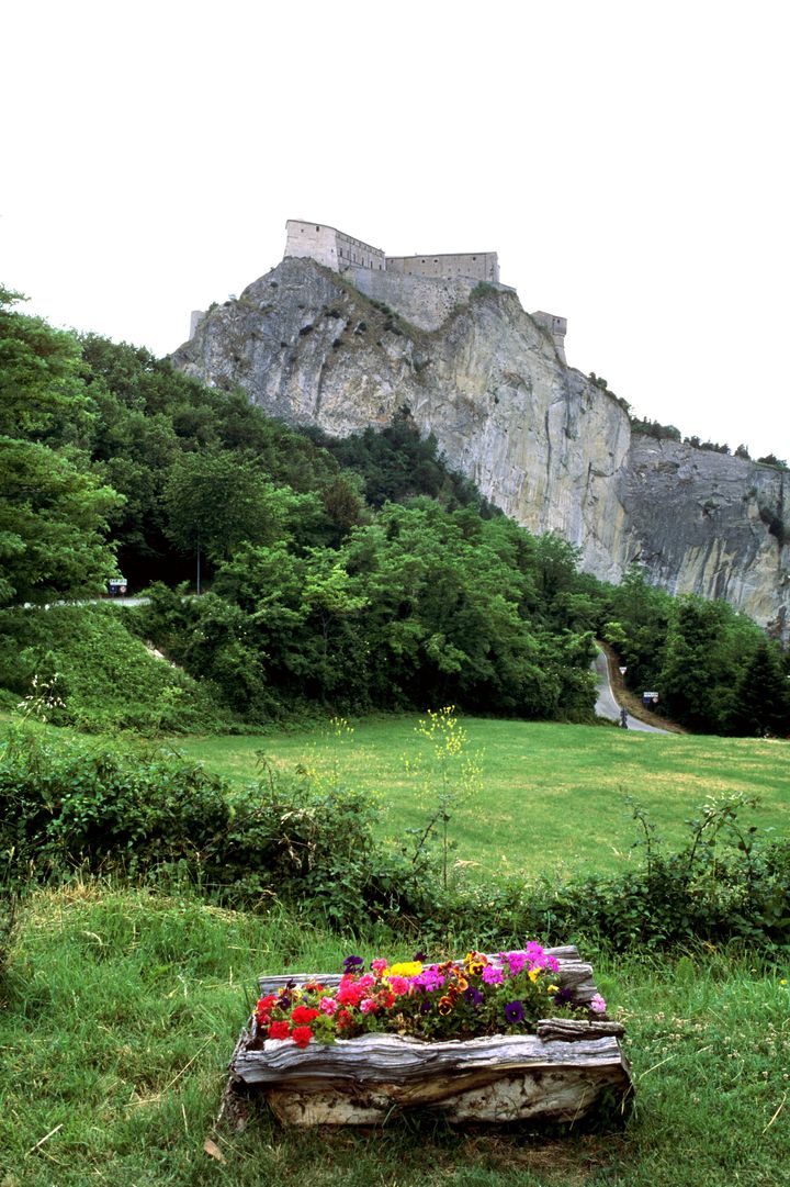The Fortress of San Leo. Marche. Italy. (Photo by: Hermes Images/AGF/Universal Images Group via Getty Images)
