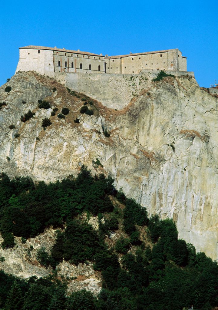 ITALY - CIRCA 2016: San Leo fort, Emilia Romagna, Italy, 15th century. (Photo by DeAgostini/Getty Images)