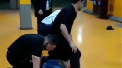 Homem negro é espancado até a morte por seguranças em supermercado em Porto Alegre