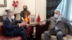 Marlaska descarta traslados masivos de migrantes a la Península por la política de la