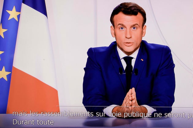 Macron annuncia: "Abbiamo frenato il virus" Macron annuncia: "Abbiamo frenato il virus"