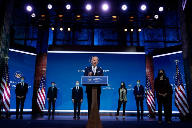 조 바이든 미국 대통령 당선인이 외교안보팀을 소개하고 있다. 윌밍턴, 델라웨어주. 2020년